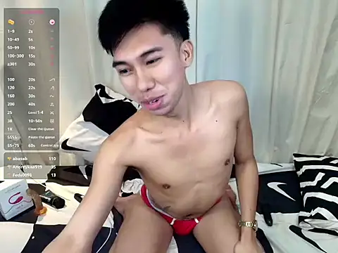 Snapshot of Ur_pinoyhotbrix chatting on 15, 4, 2026 Ur pinoyhotbrix online show from 15, 4, 2026