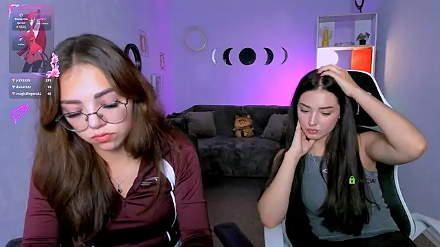 Snapshot of miki-niki chatting on 22, 9, 2025 miki-niki online show from 22, 9, 2025