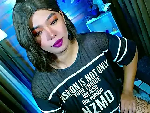 Snapshot of bigfattycocksonya27 chatting on 18, 5, 2026 bigfattycocksonya27 online show from 18, 5, 2026