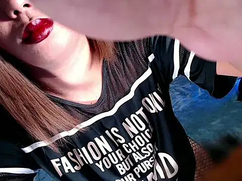 Snapshot of bigfattycocksonya27 chatting on 27, 5, 2026 bigfattycocksonya27 online show from 27, 5, 2026