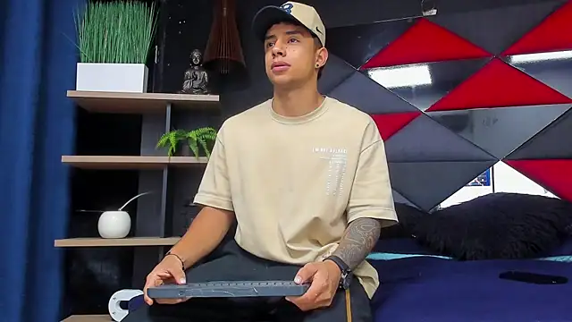 jaze bradley online show from 24, 11, 2025