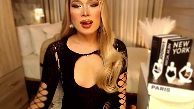 Missavacroft online show from 28, 10, 2025