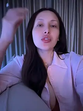 ArianaaSwift online show from 27, 7, 2026