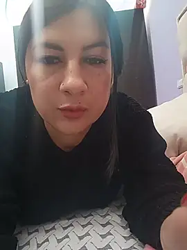 Snapshot of lunna_07 chatting on 23, 7, 2026 lunna 07 online show from 23, 7, 2026