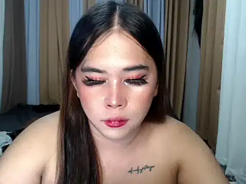 Snapshot of stacykush chatting on 13, 10, 2025 stacykush online show from 13, 10, 2025