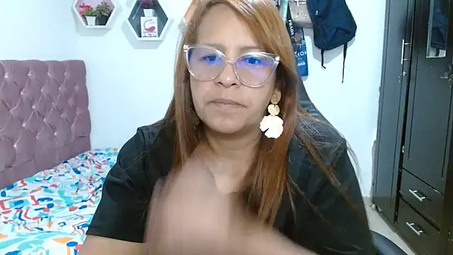 cristydirtyhot online show from 26, 4, 2026