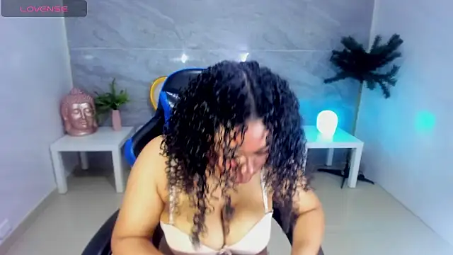 risada temptation s online show from 4, 10, 2025