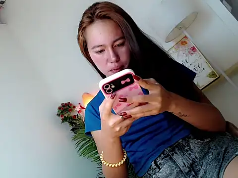 kimbratx online show from 16, 4, 2026