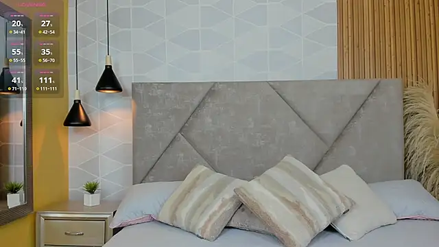 Jade Whisper online show from 30, 10, 2025