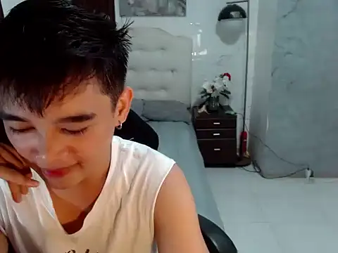 sexysam14 online show from 4, 11, 2025