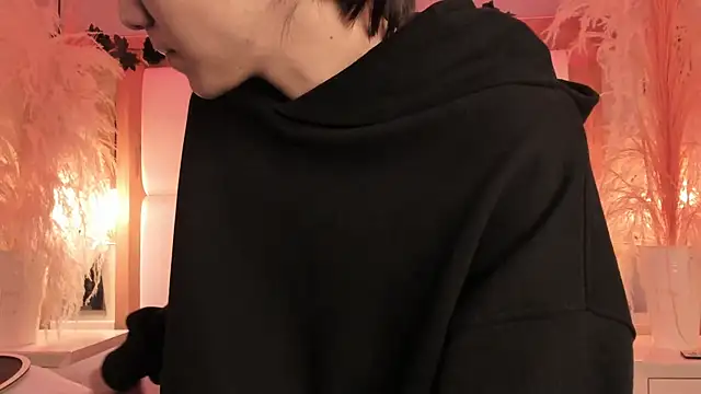 Snapshot of Daphne_And_Roger chatting on 9, 2, 2026 Daphne And Roger online show from 9, 2, 2026