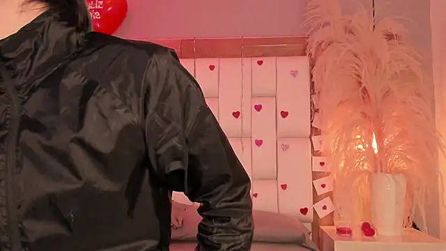 Snapshot of Daphne_And_Roger chatting on 20, 2, 2026 Daphne And Roger online show from 20, 2, 2026