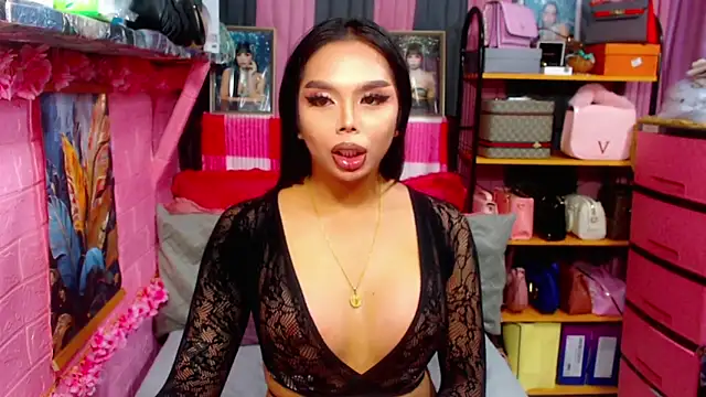Snapshot of MoniqueCeleste chatting on 2, 10, 2025 MoniqueCeleste online show from 2, 10, 2025