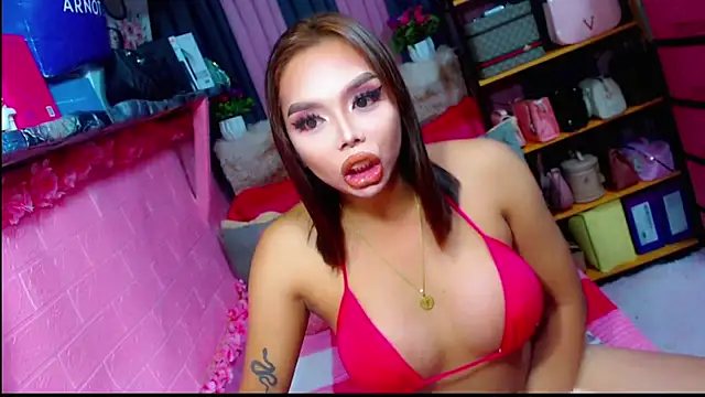 Snapshot of MoniqueCeleste chatting on 19, 10, 2025 MoniqueCeleste online show from 19, 10, 2025