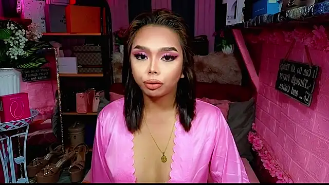 MoniqueCeleste online show from 23, 11, 2025