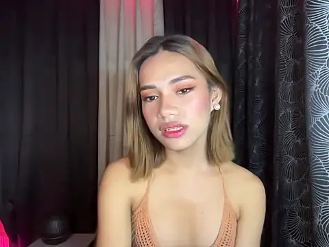 Snapshot of Lovelynikki03 chatting on 30, 11, 2025 Lovelynikki03 online show from 30, 11, 2025