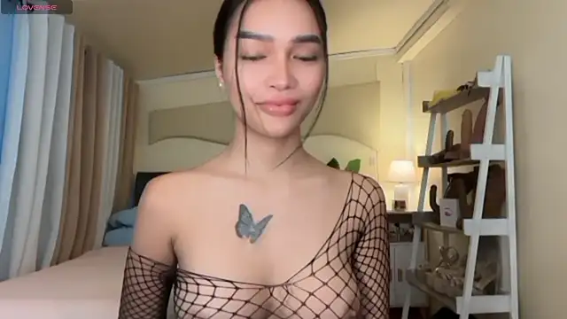  agatha143  online show from 10, 4, 2026