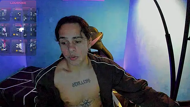 Snapshot of Maximiliano_scoott__ chatting on 29, 9, 2025 Maximiliano scoott online show from 29, 9, 2025