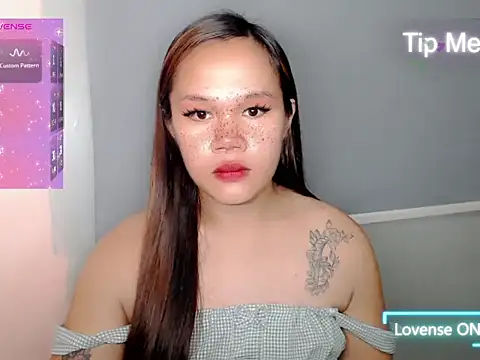 Lovelyariah online show from 9, 10, 2025