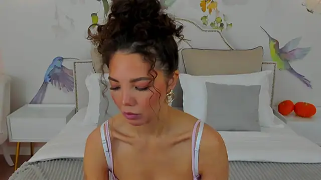 Snapshot of MargaretPeace chatting on 18, 10, 2025 MargaretPeace online show from 18, 10, 2025