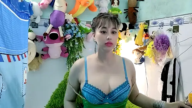 emgaixinhngoan online show from 7, 11, 2025