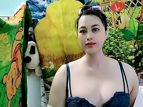 emgaixinhngoan online show from 19, 12, 2025