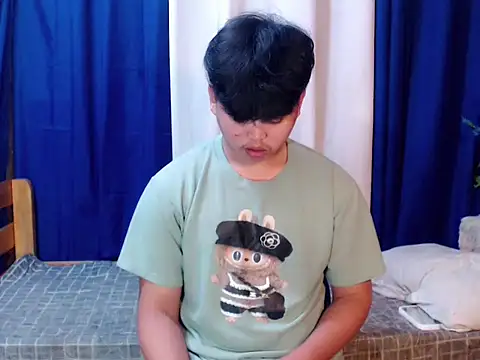 Snapshot of Reynelcock chatting on 5, 2, 2026 Reynelcock online show from 5, 2, 2026