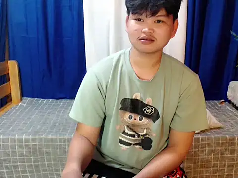 Snapshot of Reynelcock chatting on 6, 2, 2026 Reynelcock online show from 6, 2, 2026