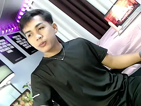 Snapshot of urhot_chany chatting on 6, 8, 2026 urhot chany online show from 6, 8, 2026