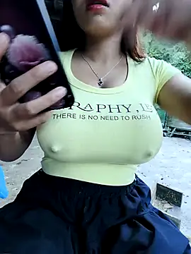 Snapshot of Rubyy_Nk chatting on 24, 9, 2025 Rubyy Nk online show from 24, 9, 2025