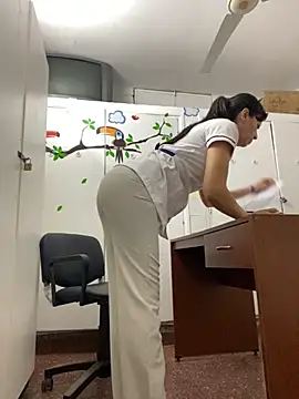 aphrodite sexy online show from 20, 10, 2025