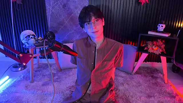 luixdust  online show from 21, 10, 2025