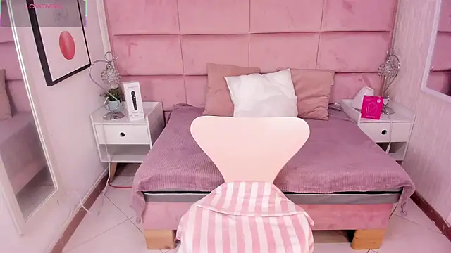 Janah Myers online show from 15, 10, 2025