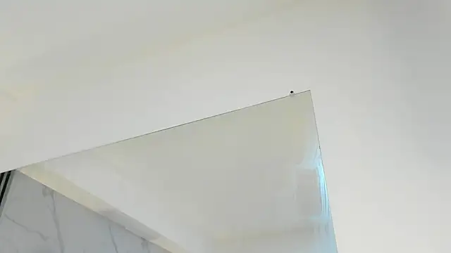 Wonderkloe  online show from 15, 2, 2026