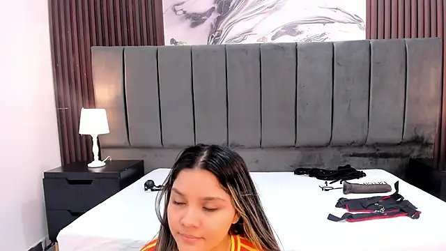 Wonderkloe  online show from 17, 6, 2026