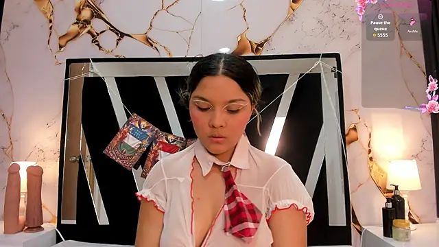 Wonderkloe  online show from 8, 7, 2026