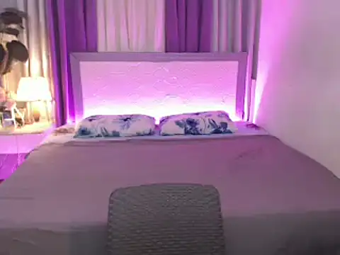 Amanda cummersxxx online show from 26, 3, 2026