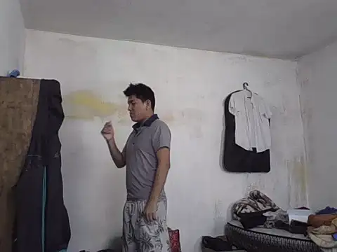 Snapshot of JinBABY1 chatting on 4, 10, 2025 JinBABY1 online show from 4, 10, 2025