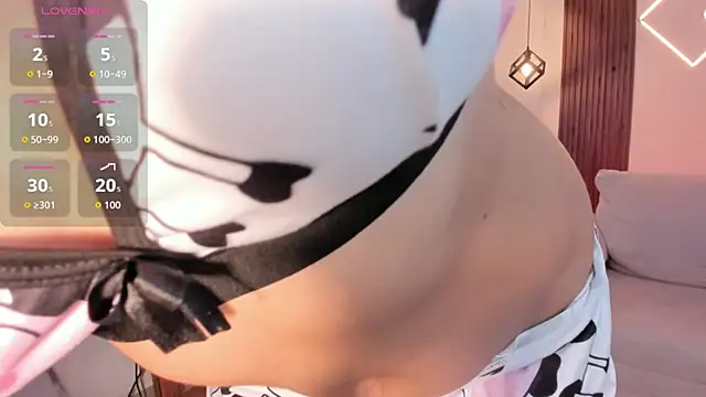 Miiaa jones online show from 13, 10, 2025