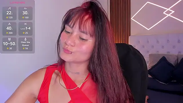 Snapshot of Miiaa_jones chatting on 24, 4, 2026 Miiaa jones online show from 24, 4, 2026