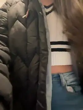 Isabella21  online show from 6, 3, 2026