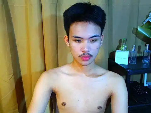 Snapshot of Urasiancumboix chatting on 16, 10, 2025 Urasiancumboix online show from 16, 10, 2025