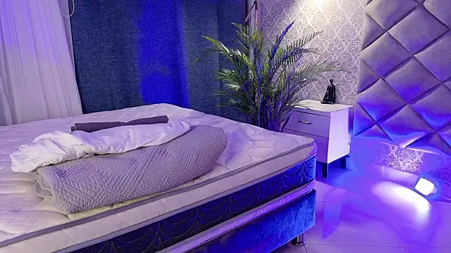 BeccaReedd online show from 24, 9, 2025