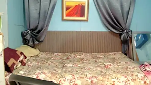 SelenaCinder online show from 30, 11, 2025