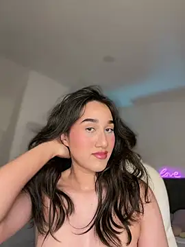 Snapshot of julieta_jhonss chatting on 4, 5, 2026 julieta jhonss online show from 4, 5, 2026
