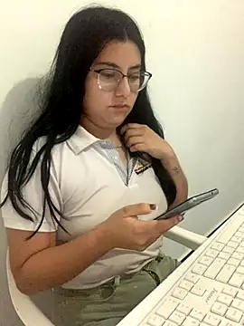 Snapshot of Velma_star chatting on 6, 10, 2025 Velma star online show from 6, 10, 2025