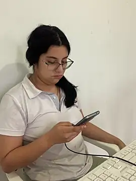 Snapshot of Velma_star chatting on 9, 10, 2025 Velma star online show from 9, 10, 2025