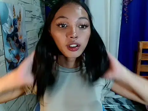 Snapshot of Simi_Ipit chatting on 22, 6, 2026 Simi Ipit online show from 22, 6, 2026