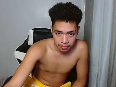 curlyasian njxx online show from 20, 5, 2026