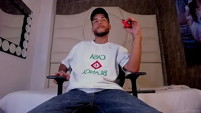 Thiagoferreti online show from 25, 9, 2025